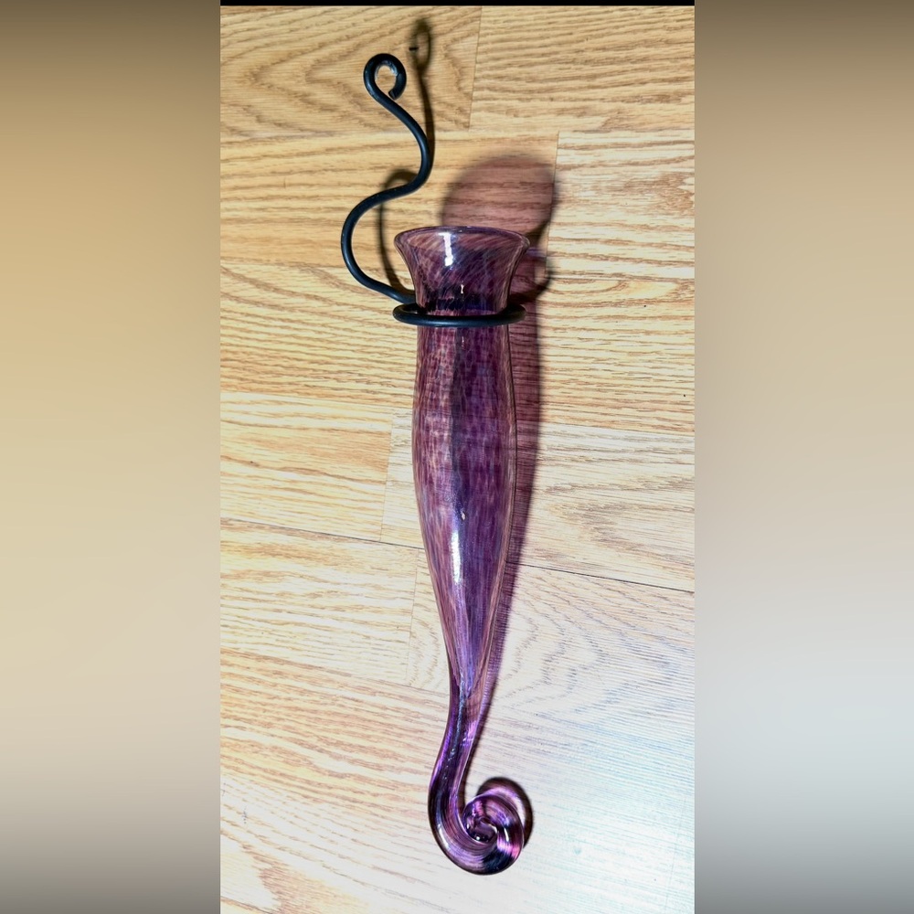 Sun Catcher, Long, narrow, hanging bud vase in removable wrought Iron holder - Picture 4 of 4